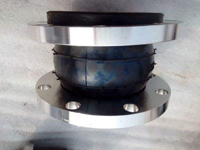 耐酸堿可曲撓（náo）橡膠接頭的生產（chǎn）工藝及特性