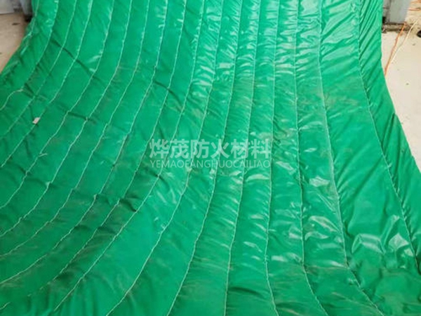 防(fáng)火保溫被